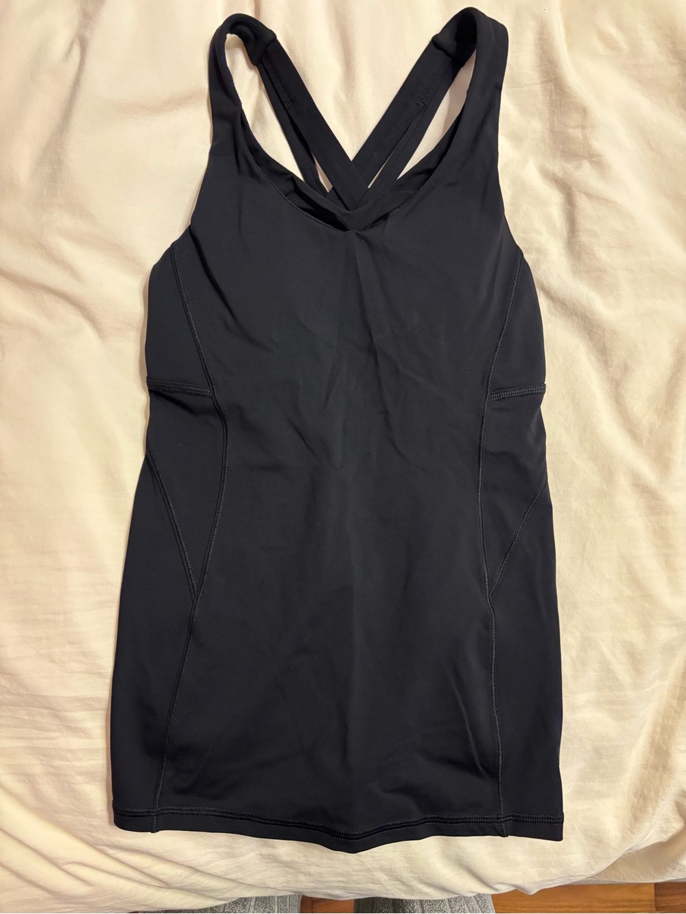 Women’s Black lulu Cross-Back Athletic Tank Top w/ built in bra